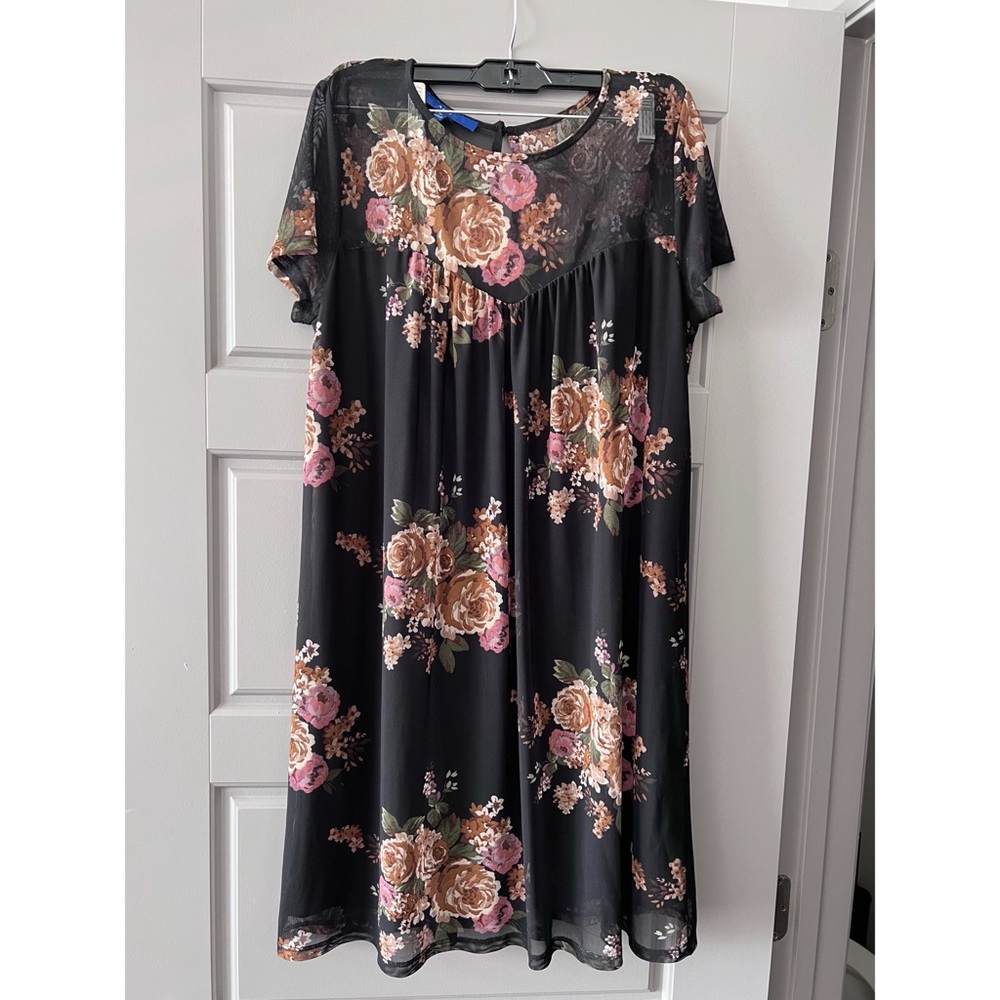 Apt 9 Black Floral Dress - Size Medium
